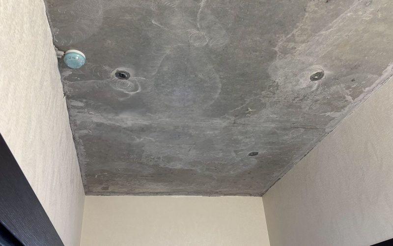 Натяжной потолок в коридоре 11 м2