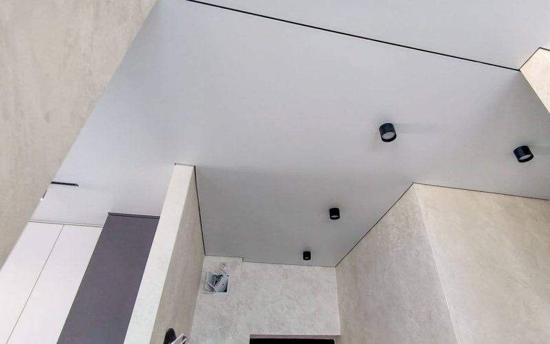 Натяжной потолок в квартире 36 м2