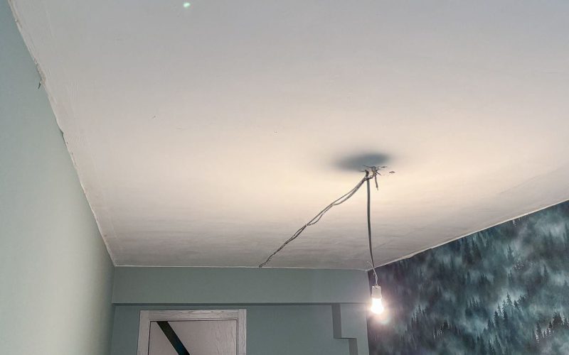 Натяжной потолок в спальне 13 м2