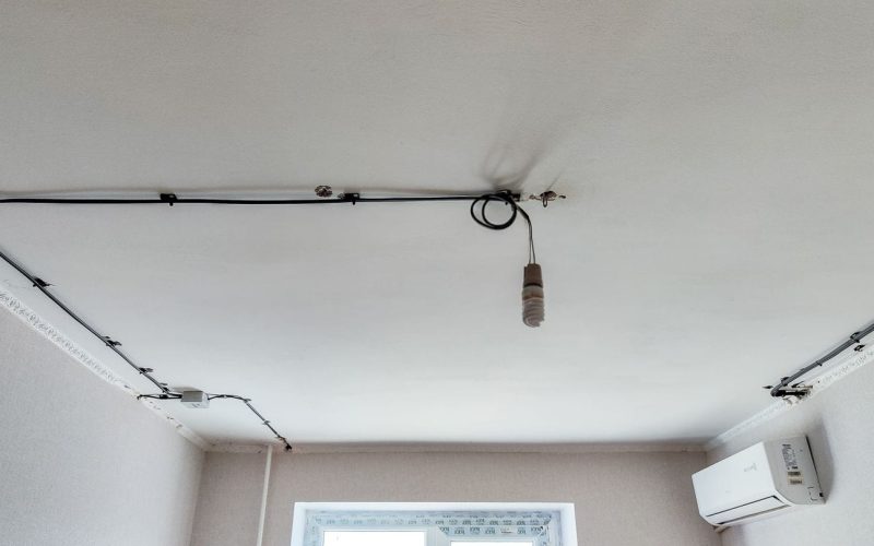 Натяжной потолок в спальне 13 м2